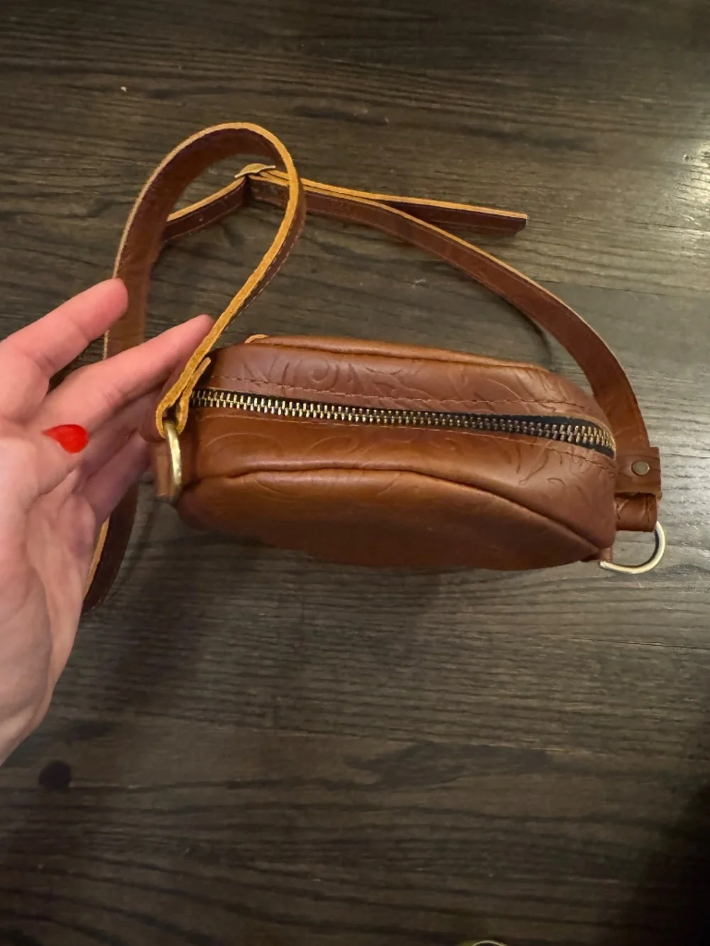 Portland Leather Round Cross Body Bag - Picture 4 of 10
